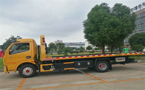 涪陵定远24小时拖车救援电话号码，定远道路救援公司怎么收费的